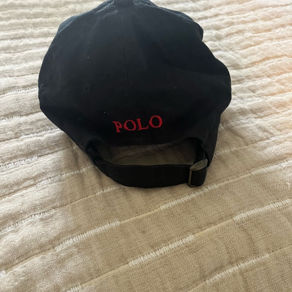 Chino Cap in Black & Red - Polo Ralph Lauren - Picture 3 of 6
